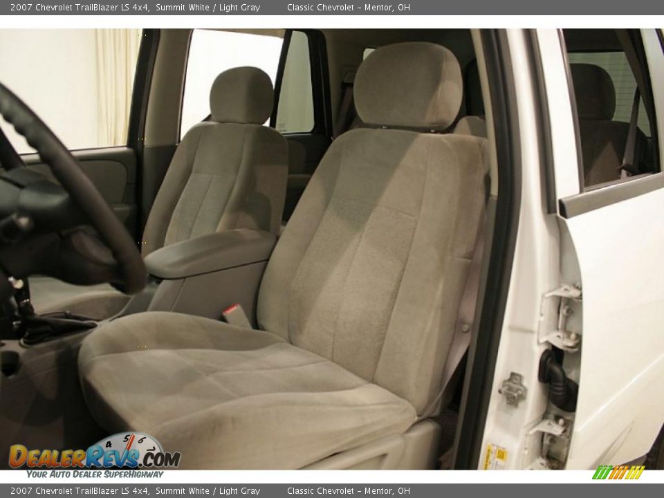 2007 Chevrolet TrailBlazer LS 4x4 Summit White / Light Gray Photo #11