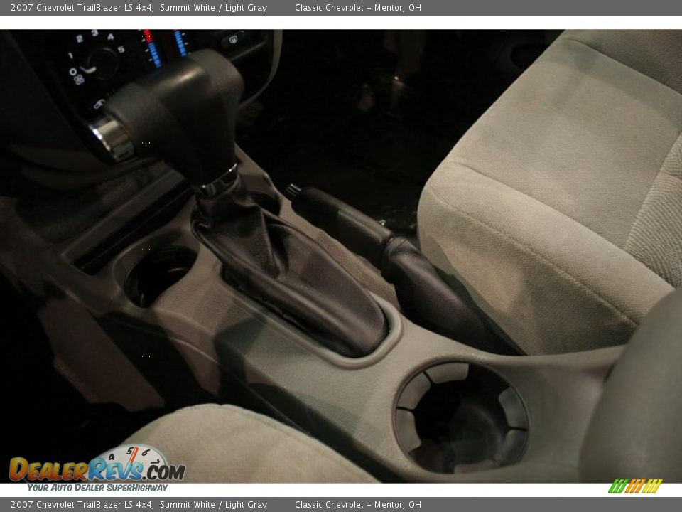 2007 Chevrolet TrailBlazer LS 4x4 Summit White / Light Gray Photo #16