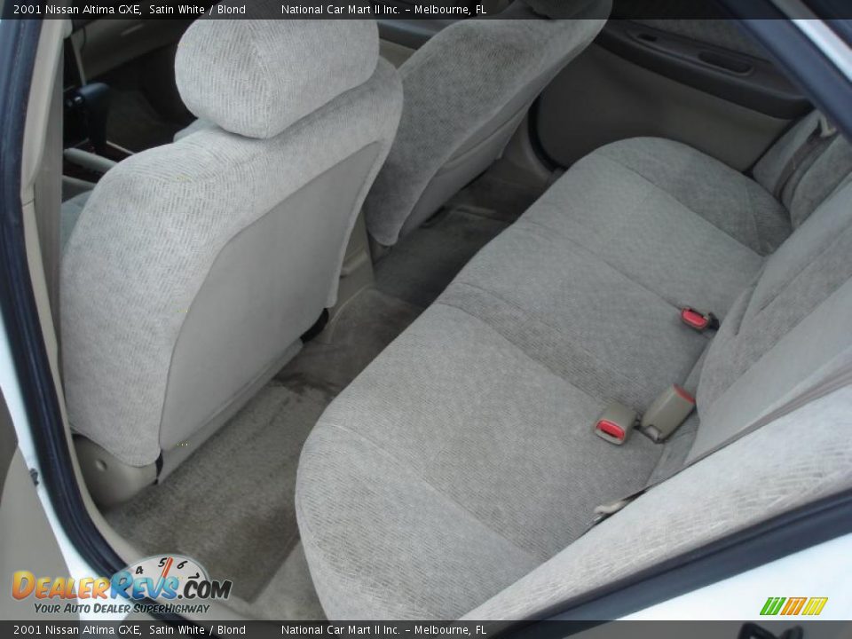 2001 Nissan Altima GXE Satin White / Blond Photo #6