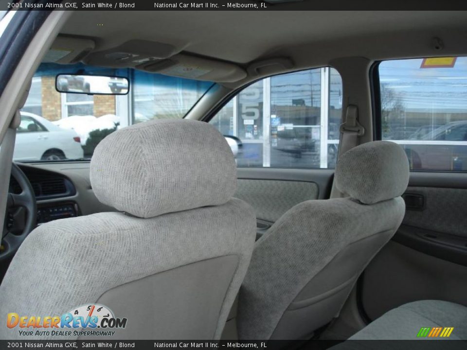 2001 Nissan Altima GXE Satin White / Blond Photo #7