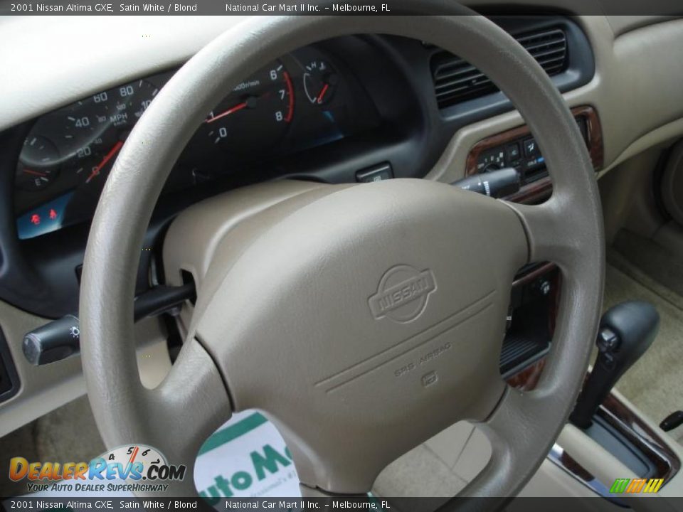2001 Nissan Altima GXE Satin White / Blond Photo #15