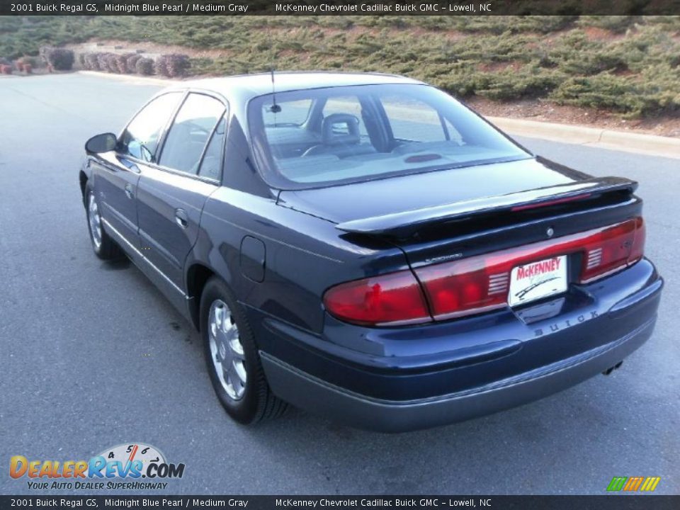 2001 Buick Regal GS Midnight Blue Pearl / Medium Gray Photo #2