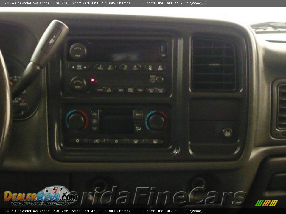 2004 Chevrolet Avalanche 1500 Z66 Sport Red Metallic / Dark Charcoal Photo #15