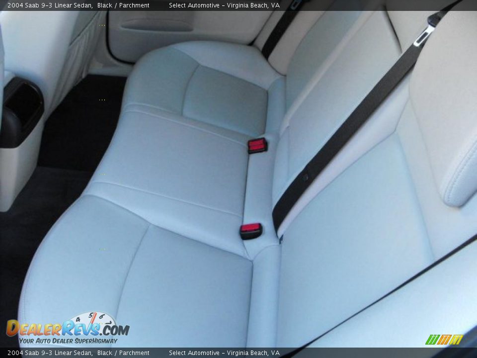2004 Saab 9-3 Linear Sedan Black / Parchment Photo #17