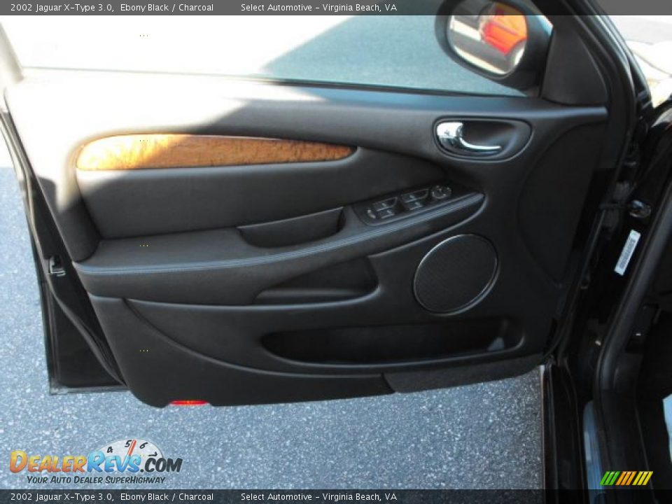 2002 Jaguar X-Type 3.0 Ebony Black / Charcoal Photo #10