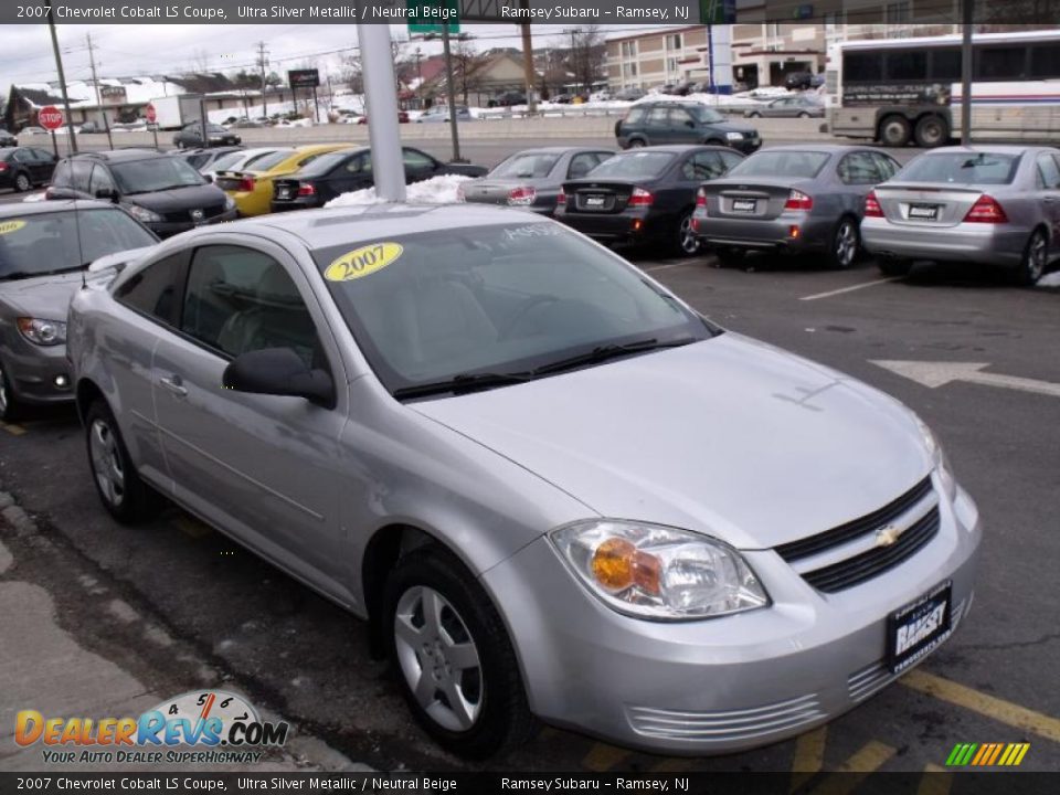 2007 Chevrolet Cobalt LS Coupe Ultra Silver Metallic / Neutral Beige Photo #5