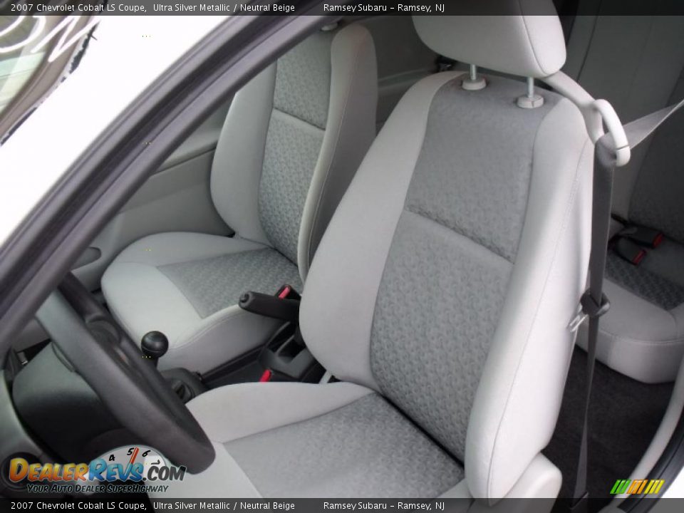 2007 Chevrolet Cobalt LS Coupe Ultra Silver Metallic / Neutral Beige Photo #8