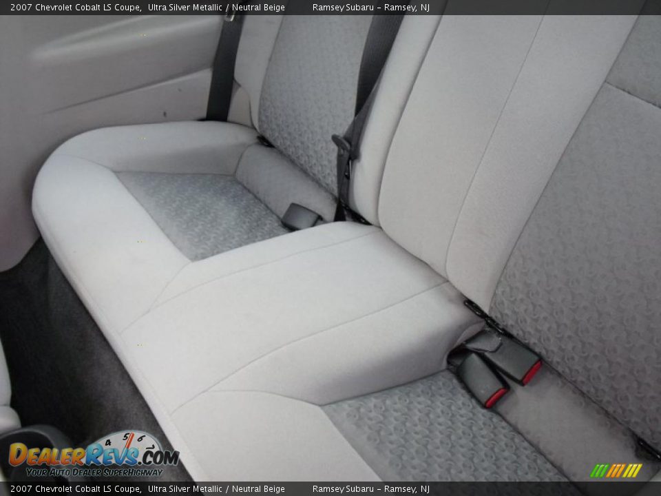 2007 Chevrolet Cobalt LS Coupe Ultra Silver Metallic / Neutral Beige Photo #9