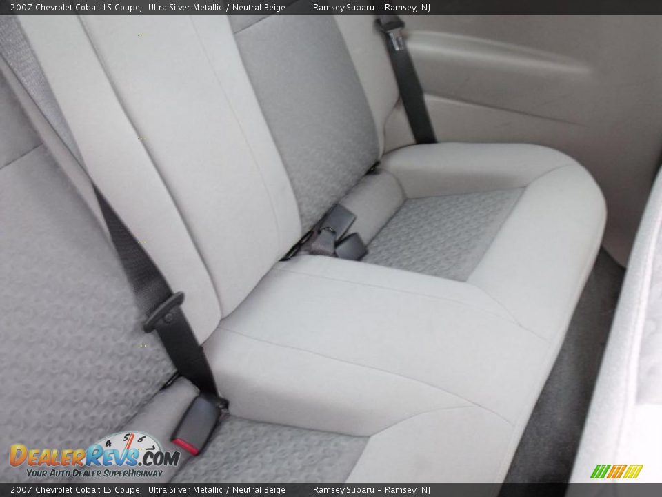 2007 Chevrolet Cobalt LS Coupe Ultra Silver Metallic / Neutral Beige Photo #14