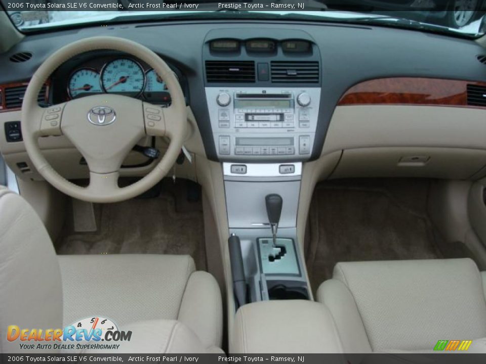 2006 Toyota Solara SLE V6 Convertible Arctic Frost Pearl / Ivory Photo #10