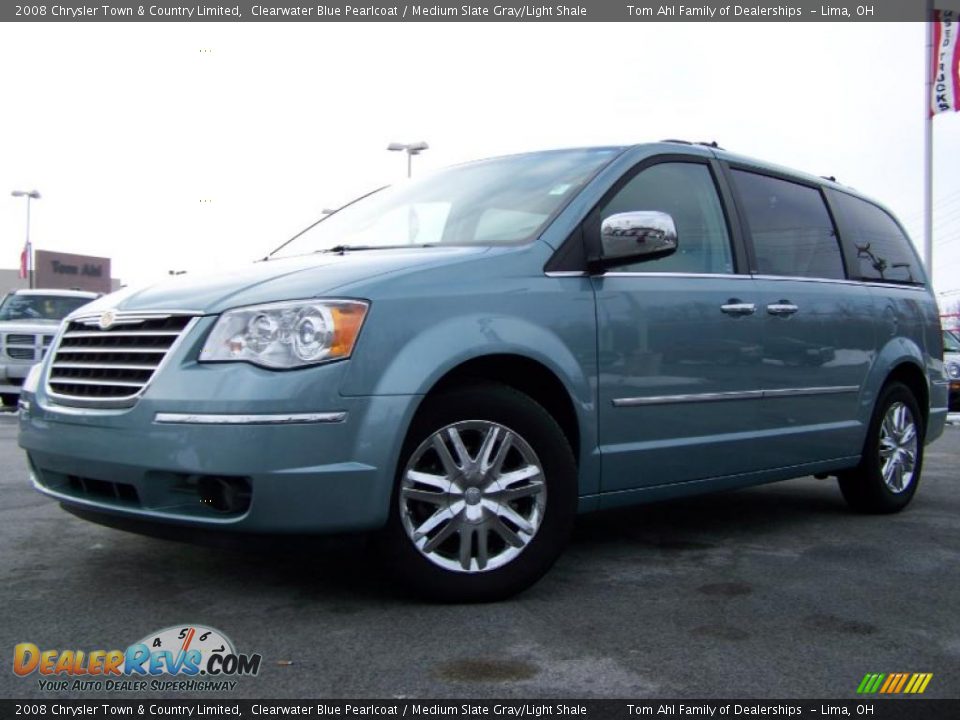 2008 Chrysler Town & Country Limited Clearwater Blue Pearlcoat / Medium Slate Gray/Light Shale Photo #4