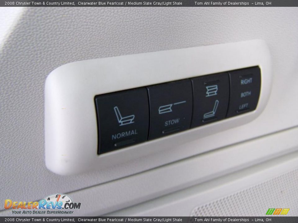 2008 Chrysler Town & Country Limited Clearwater Blue Pearlcoat / Medium Slate Gray/Light Shale Photo #14