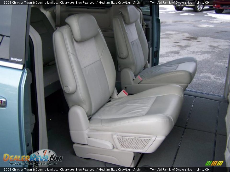 2008 Chrysler Town & Country Limited Clearwater Blue Pearlcoat / Medium Slate Gray/Light Shale Photo #15