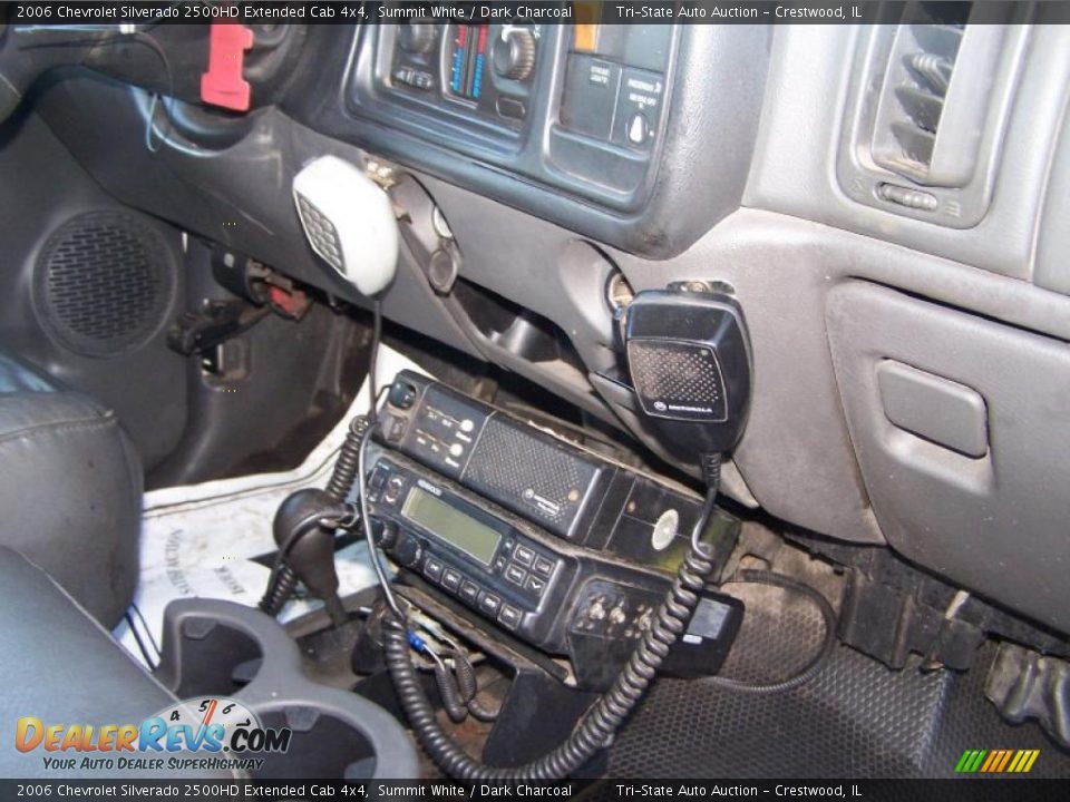 2006 Chevrolet Silverado 2500HD Extended Cab 4x4 Summit White / Dark Charcoal Photo #32