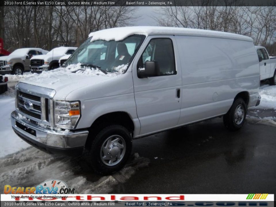 2010 Ford E Series Van E150 Cargo Oxford White / Medium Flint Photo #2