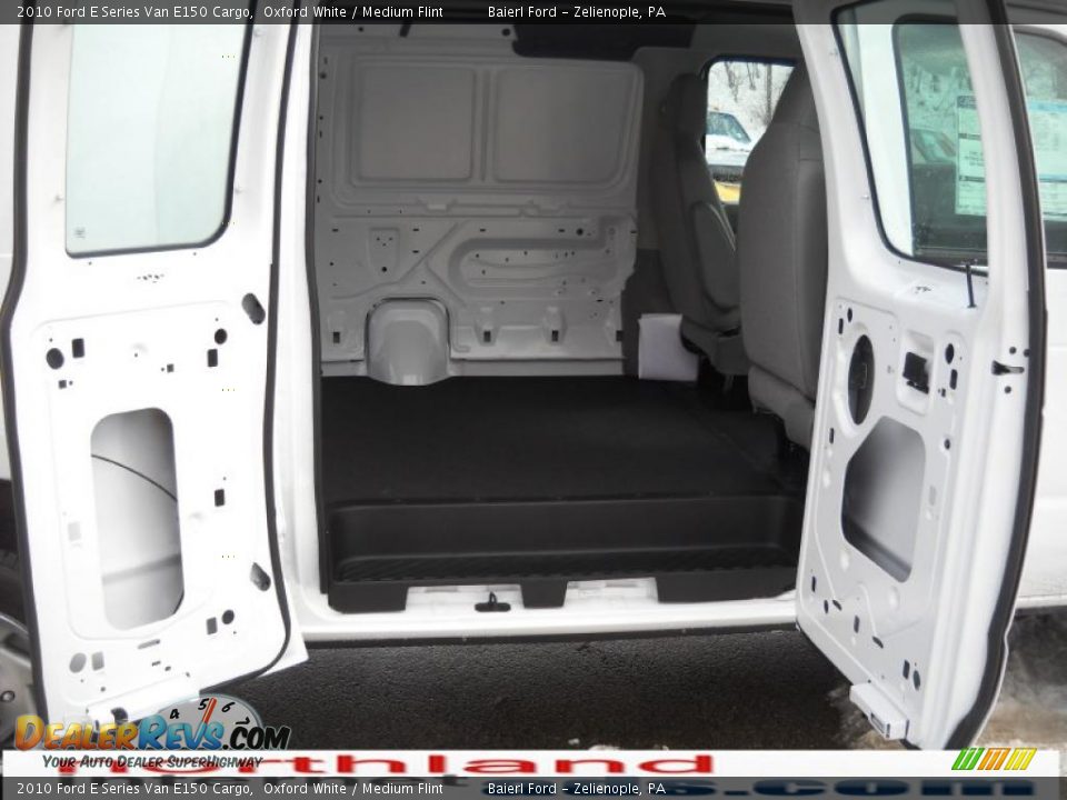 2010 Ford E Series Van E150 Cargo Oxford White / Medium Flint Photo #6