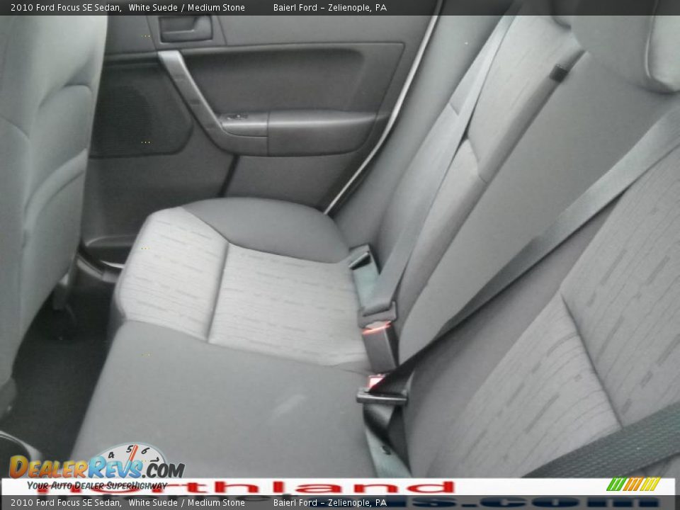 2010 Ford Focus SE Sedan White Suede / Medium Stone Photo #15