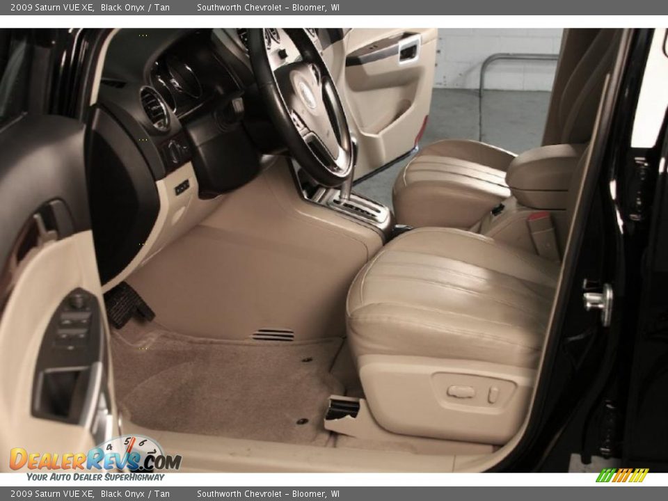 2009 Saturn VUE XE Black Onyx / Tan Photo #5