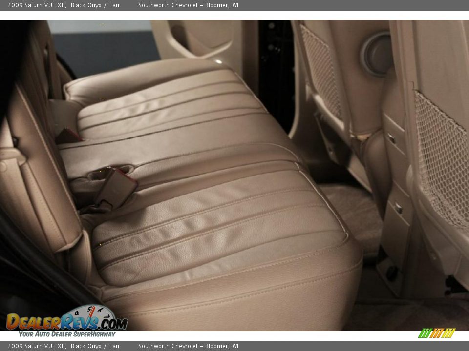2009 Saturn VUE XE Black Onyx / Tan Photo #6