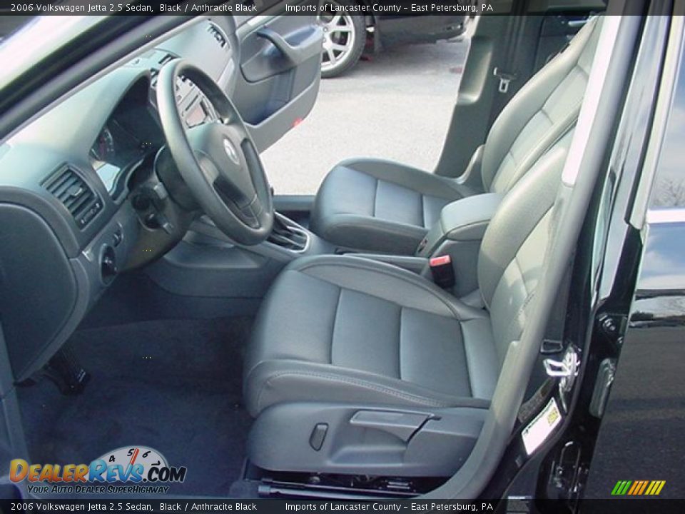 2006 Volkswagen Jetta 2.5 Sedan Black / Anthracite Black Photo #3