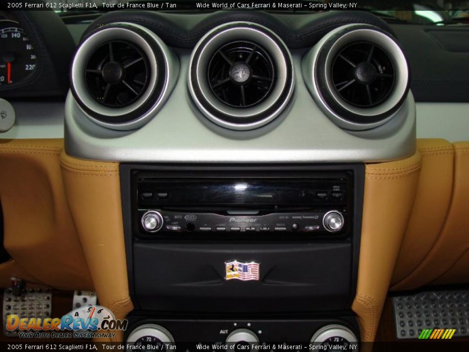 Controls of 2005 Ferrari 612 Scaglietti F1A Photo #18