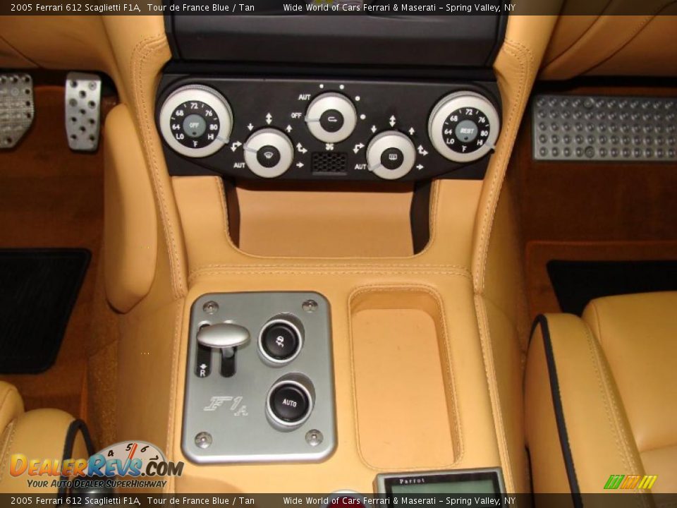 Controls of 2005 Ferrari 612 Scaglietti F1A Photo #19