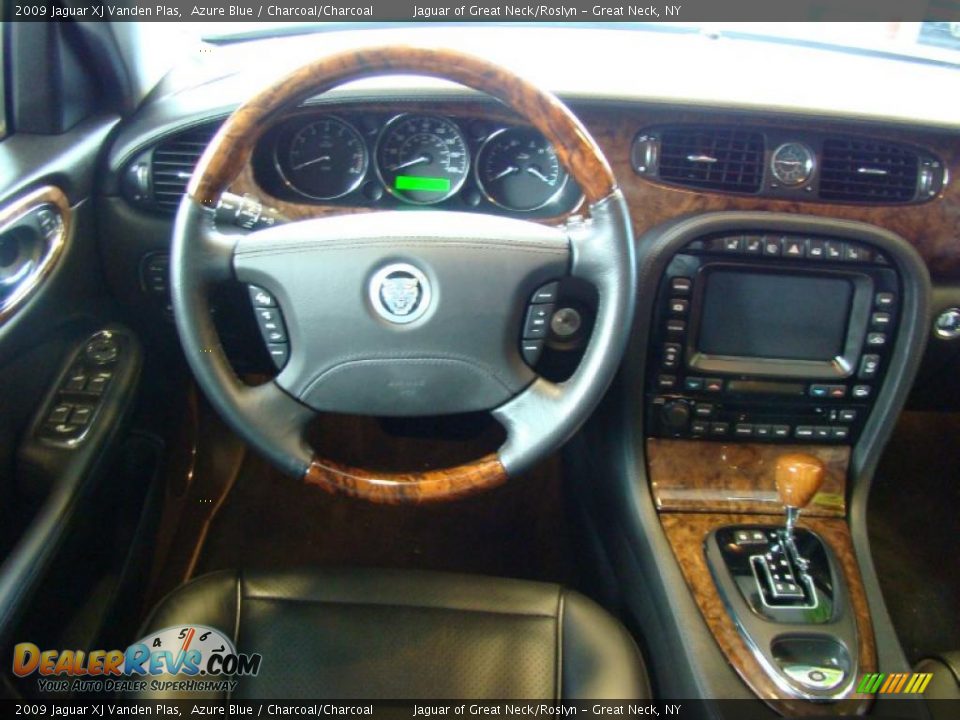 2009 Jaguar XJ Vanden Plas Azure Blue / Charcoal/Charcoal Photo #11