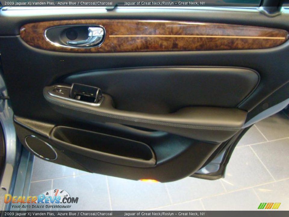2009 Jaguar XJ Vanden Plas Azure Blue / Charcoal/Charcoal Photo #20