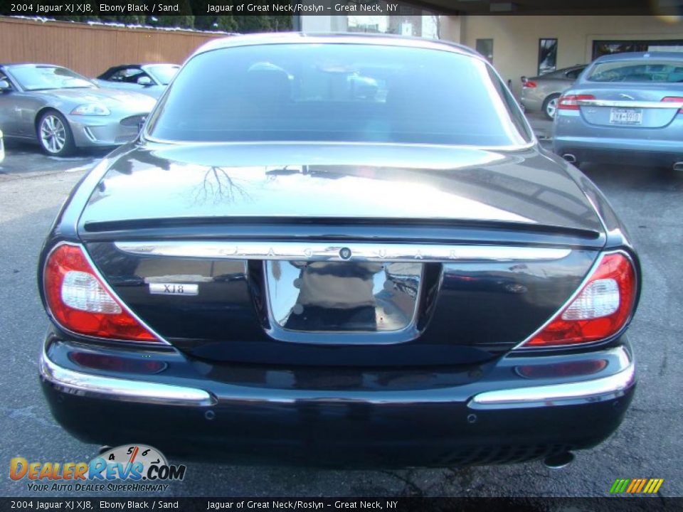 2004 Jaguar XJ XJ8 Ebony Black / Sand Photo #5