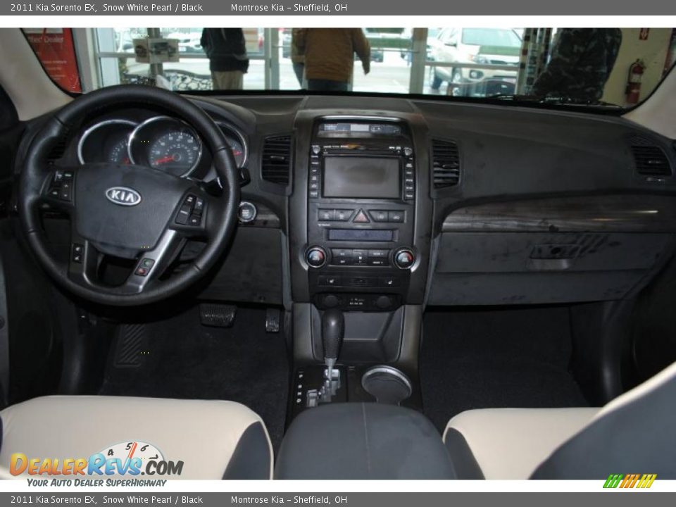 2011 Kia Sorento EX Snow White Pearl / Black Photo #13