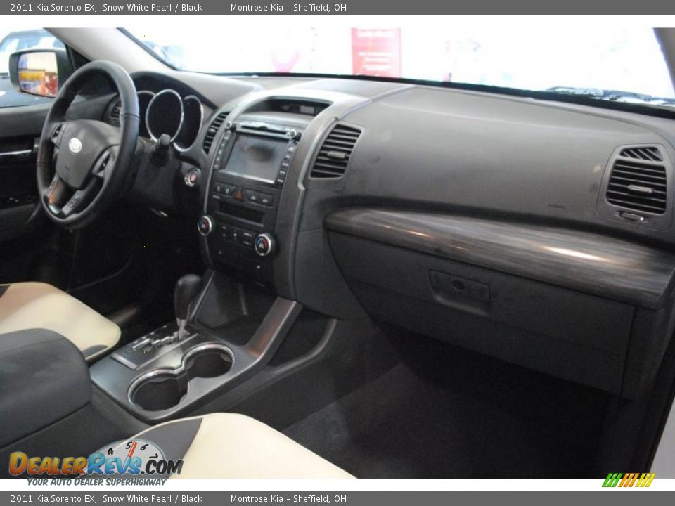 2011 Kia Sorento EX Snow White Pearl / Black Photo #15