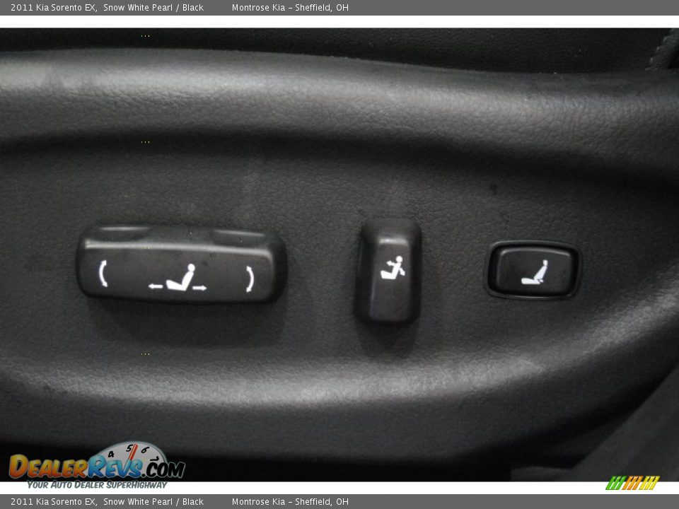 2011 Kia Sorento EX Snow White Pearl / Black Photo #17