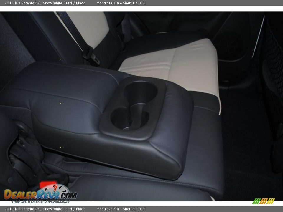 2011 Kia Sorento EX Snow White Pearl / Black Photo #21