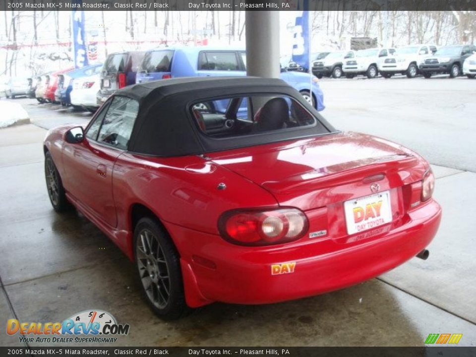 2005 Mazda MX-5 Miata Roadster Classic Red / Black Photo #4