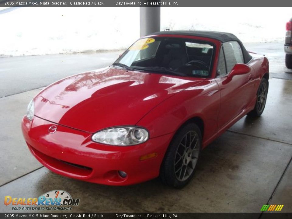 2005 Mazda MX-5 Miata Roadster Classic Red / Black Photo #5