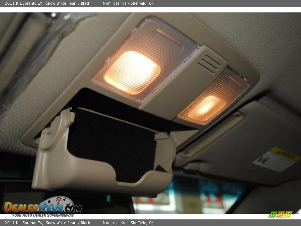 2011 Kia Sorento EX Snow White Pearl / Black Photo #36