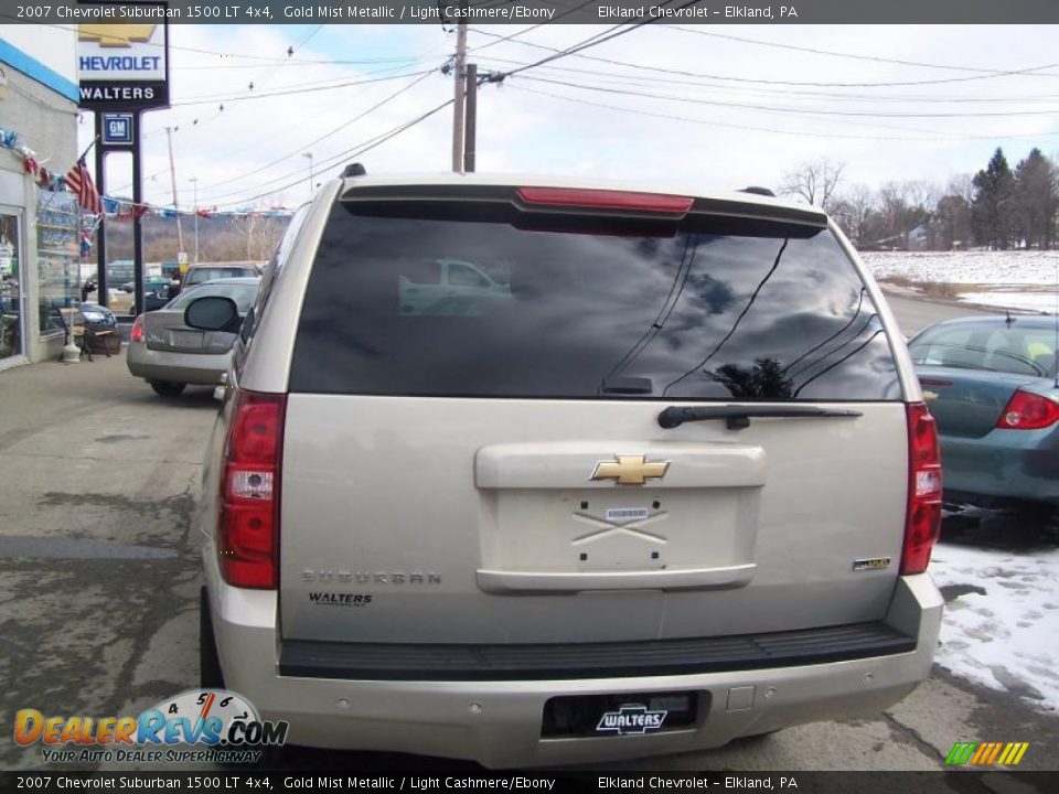 2007 Chevrolet Suburban 1500 LT 4x4 Gold Mist Metallic / Light Cashmere/Ebony Photo #3