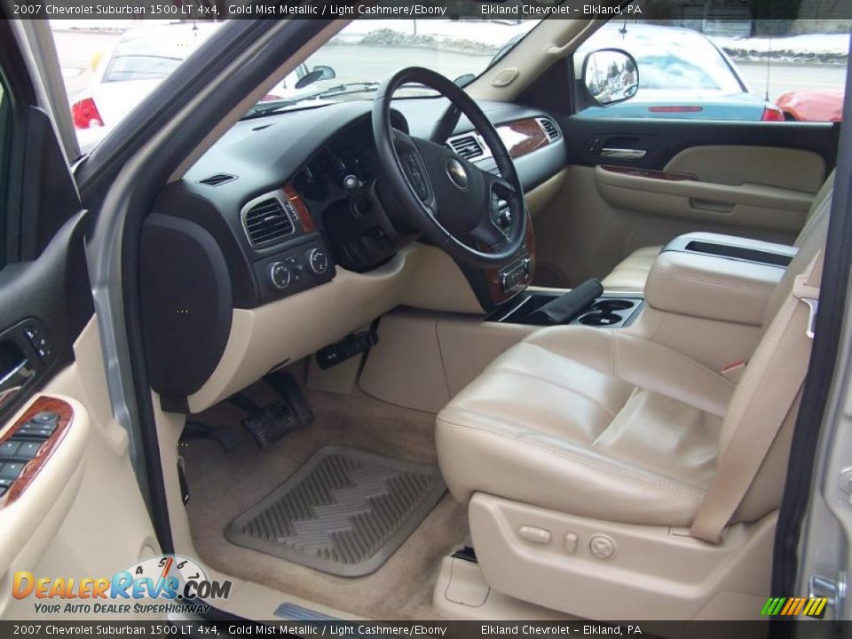 2007 Chevrolet Suburban 1500 LT 4x4 Gold Mist Metallic / Light Cashmere/Ebony Photo #7
