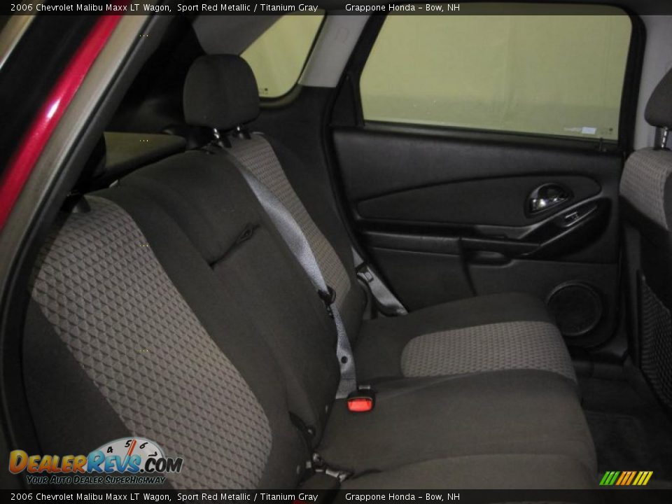 2006 Chevrolet Malibu Maxx LT Wagon Sport Red Metallic / Titanium Gray Photo #7