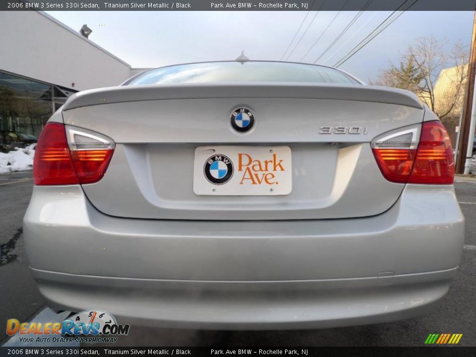 2006 BMW 3 Series 330i Sedan Titanium Silver Metallic / Black Photo #14