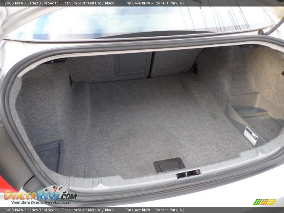 2006 BMW 3 Series 330i Sedan Titanium Silver Metallic / Black Photo #25
