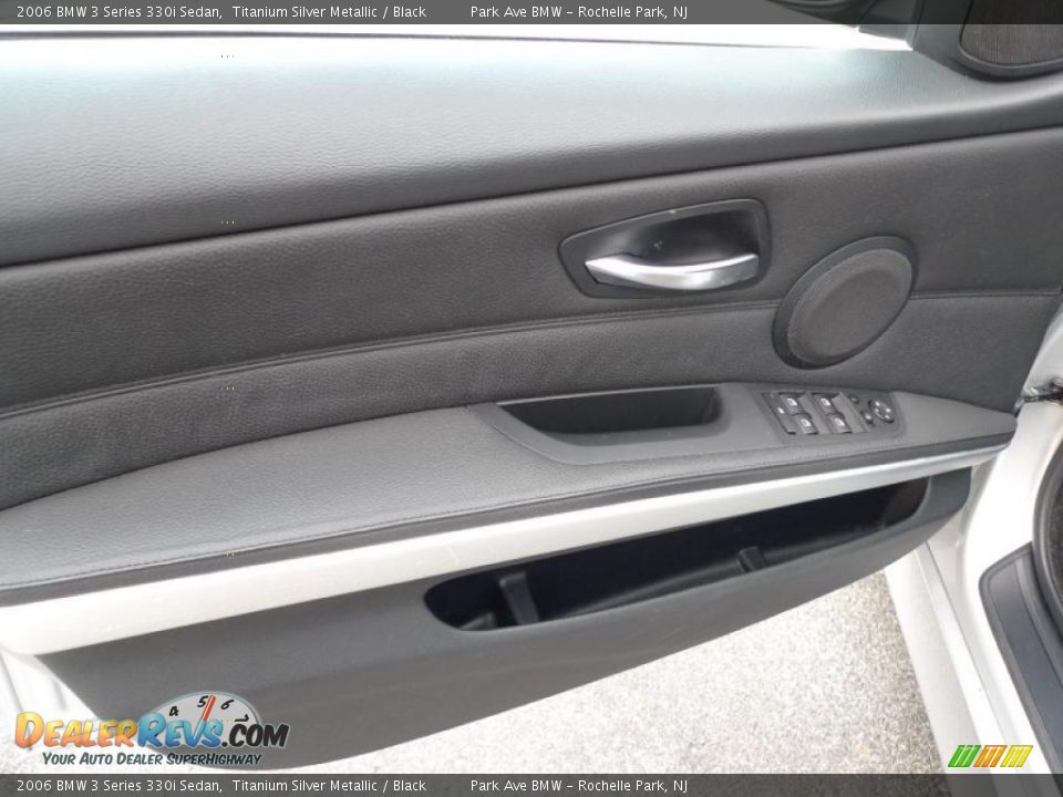 2006 BMW 3 Series 330i Sedan Titanium Silver Metallic / Black Photo #26