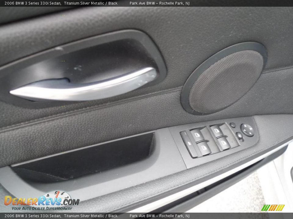 2006 BMW 3 Series 330i Sedan Titanium Silver Metallic / Black Photo #27