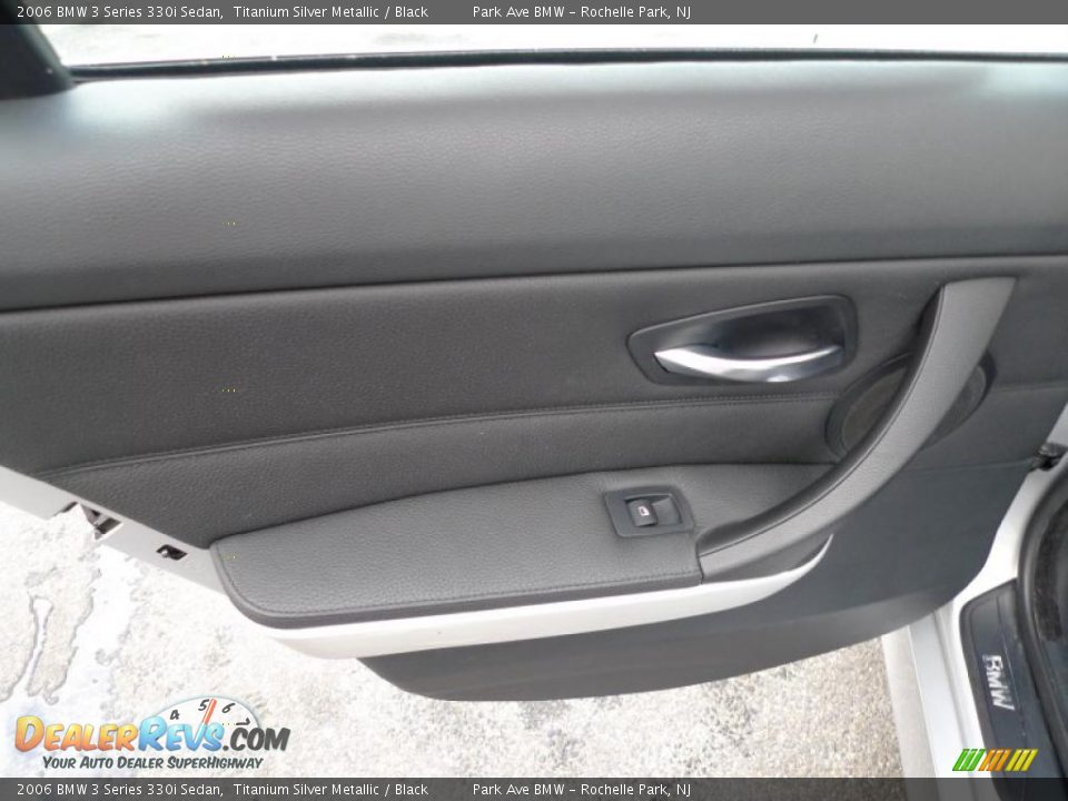 2006 BMW 3 Series 330i Sedan Titanium Silver Metallic / Black Photo #31