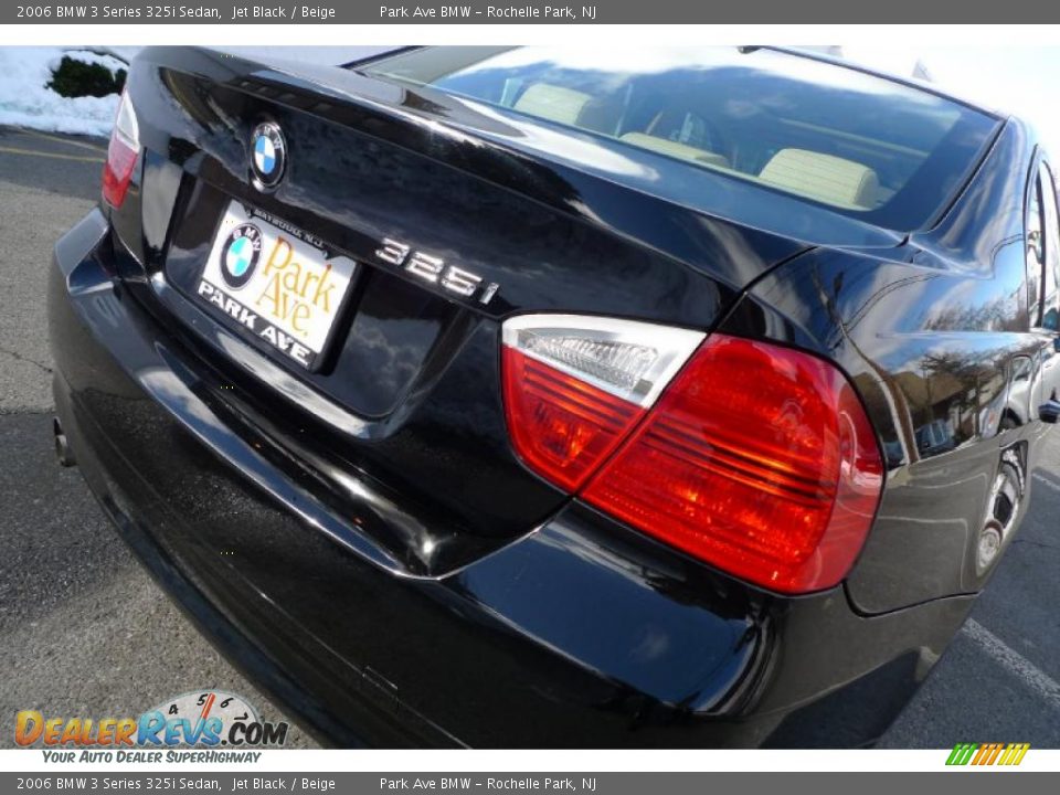 2006 BMW 3 Series 325i Sedan Jet Black / Beige Photo #15