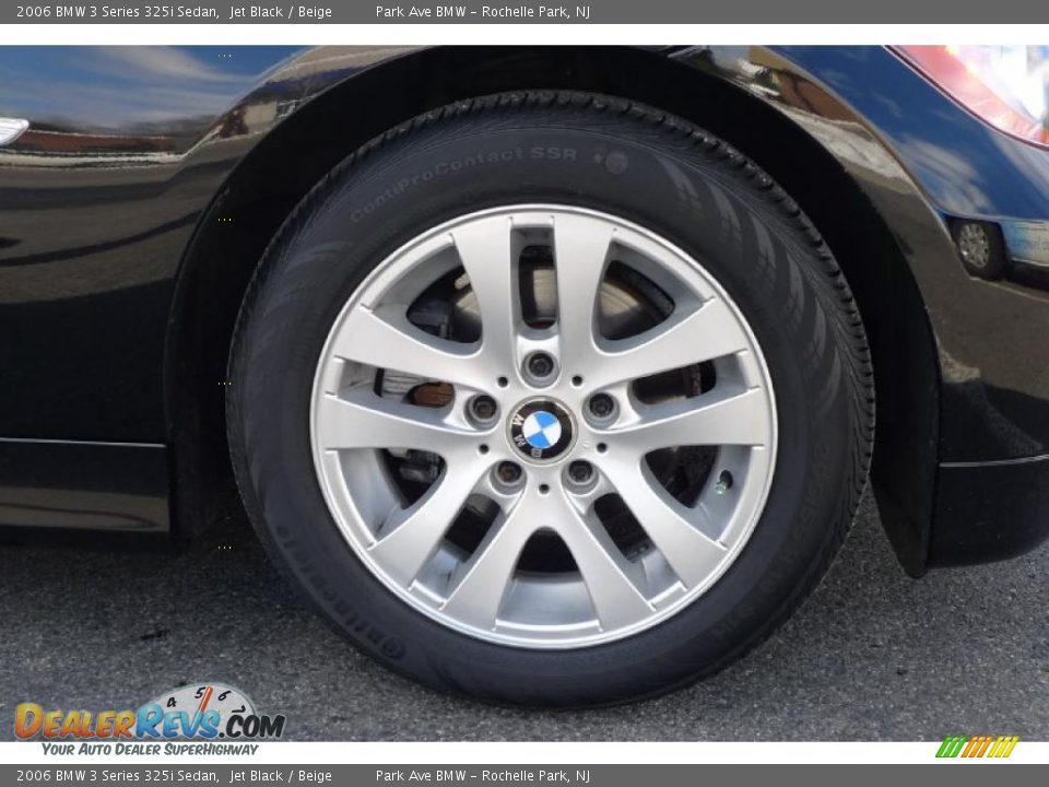 2006 BMW 3 Series 325i Sedan Jet Black / Beige Photo #17