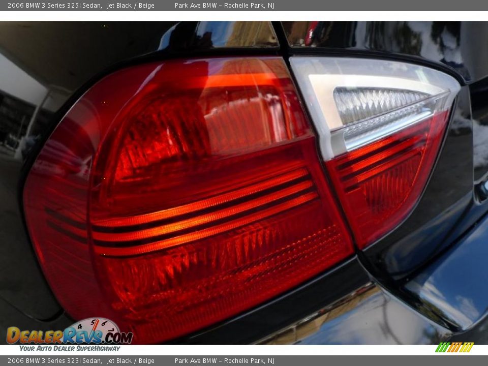 2006 BMW 3 Series 325i Sedan Jet Black / Beige Photo #25