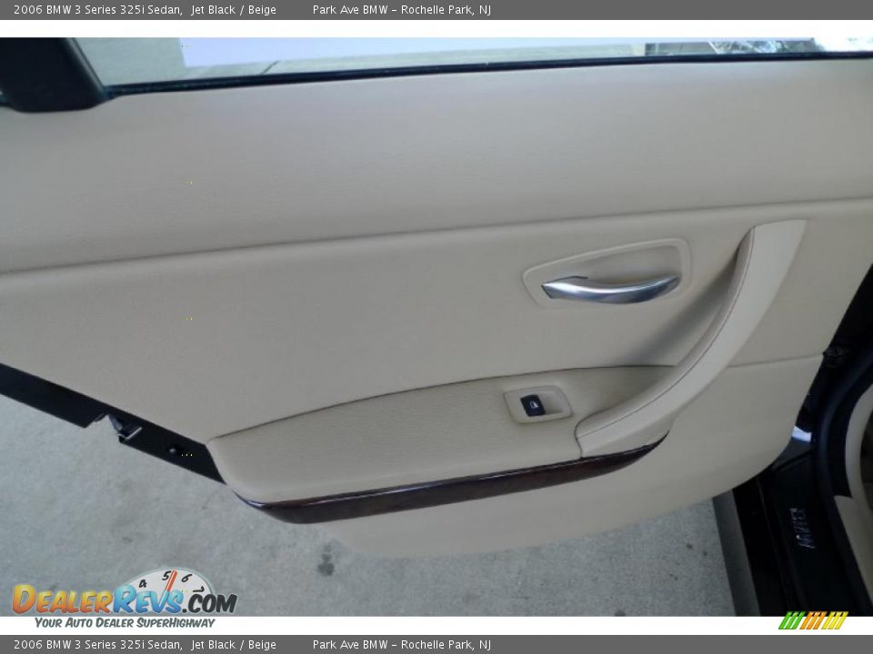 2006 BMW 3 Series 325i Sedan Jet Black / Beige Photo #32