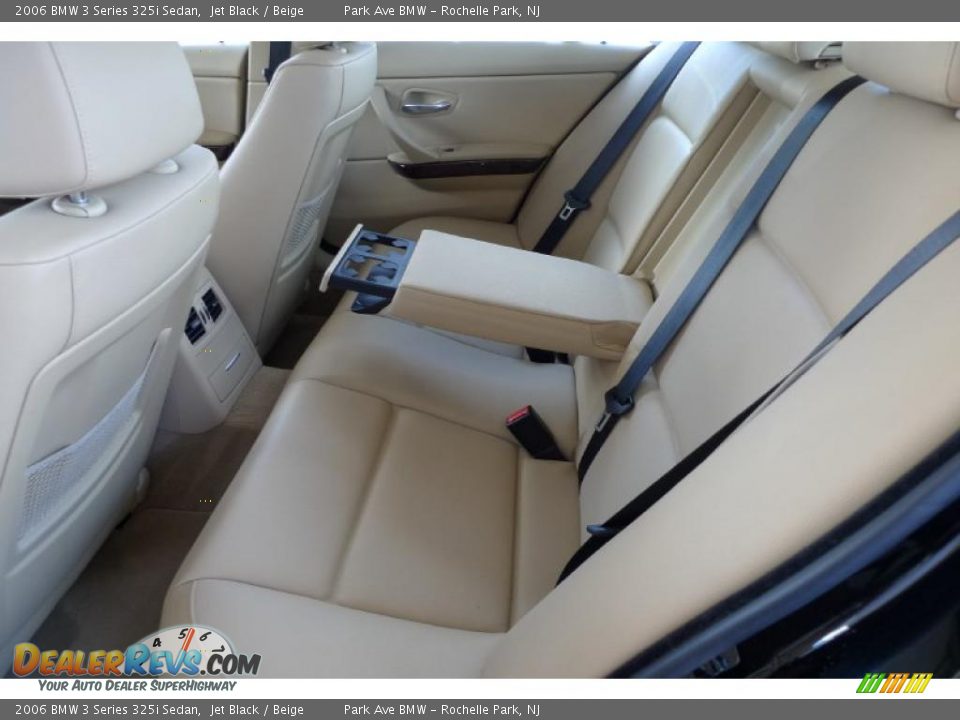 2006 BMW 3 Series 325i Sedan Jet Black / Beige Photo #33