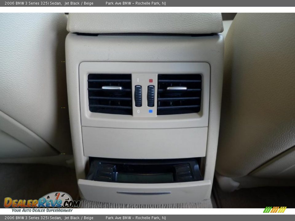2006 BMW 3 Series 325i Sedan Jet Black / Beige Photo #35